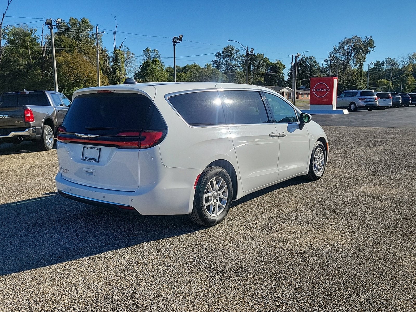 2023 Chrysler Pacifica Touring L