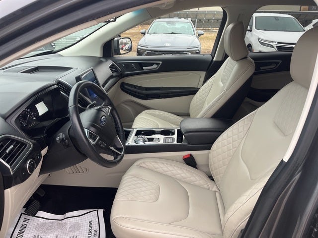 2023 Ford Edge Titanium
