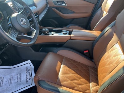 2024 Nissan Rogue Platinum