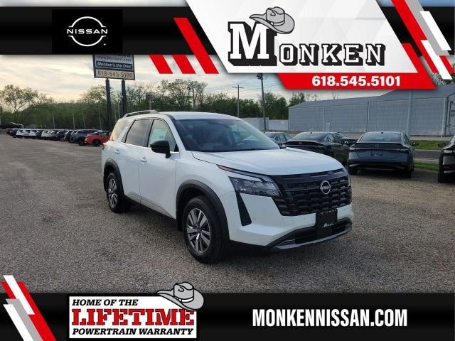 2026 Nissan Pathfinder SL