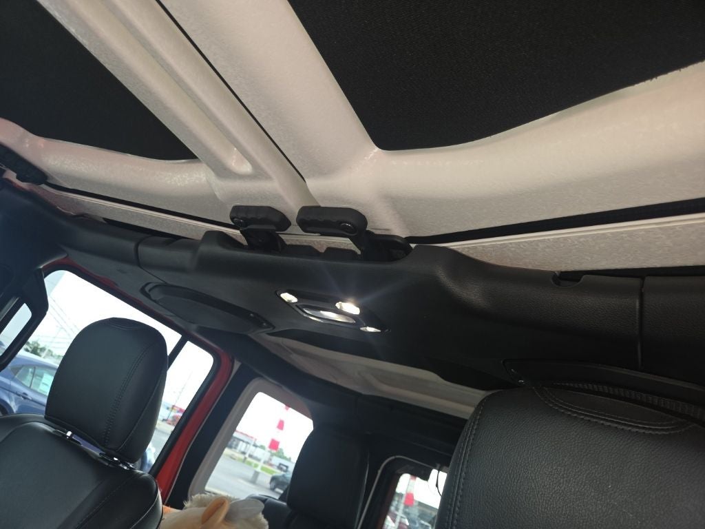 2023 Jeep Wrangler Altitude
