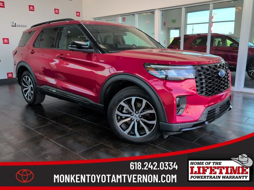 2025 Ford Explorer ST-Line