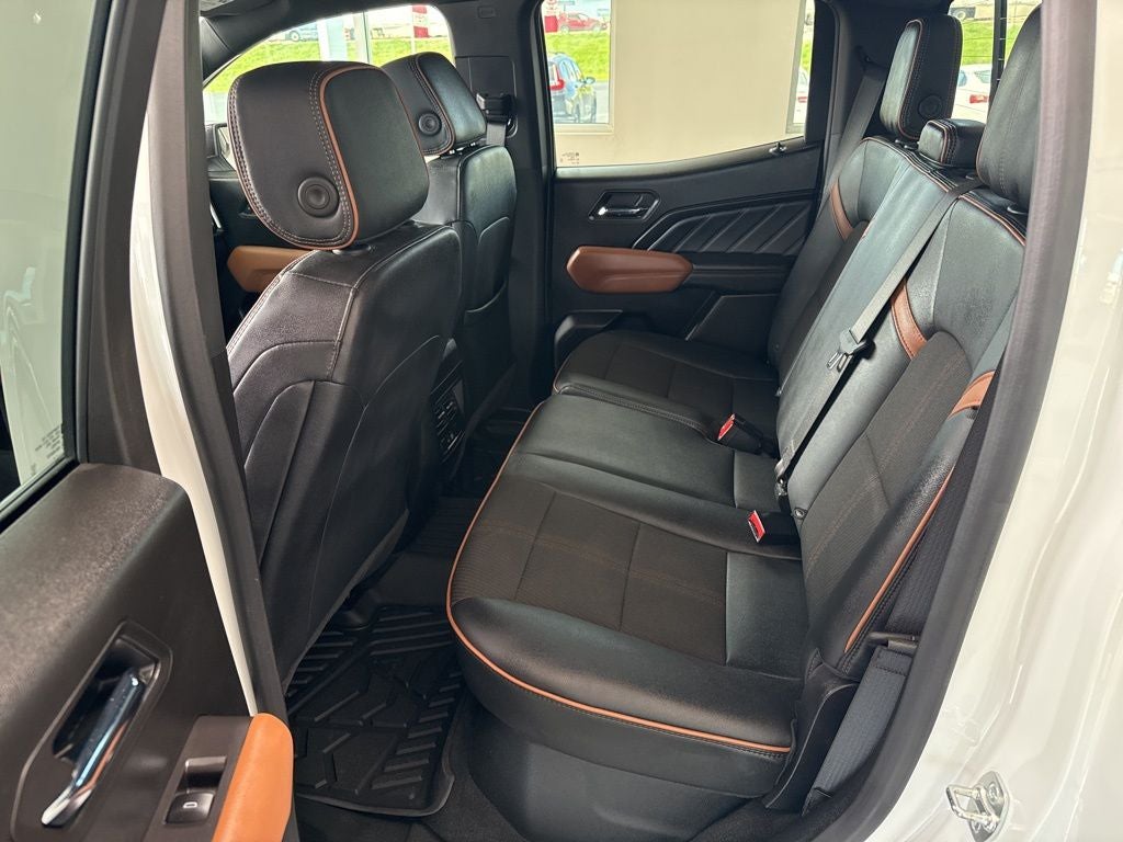 2025 GMC Canyon AT4