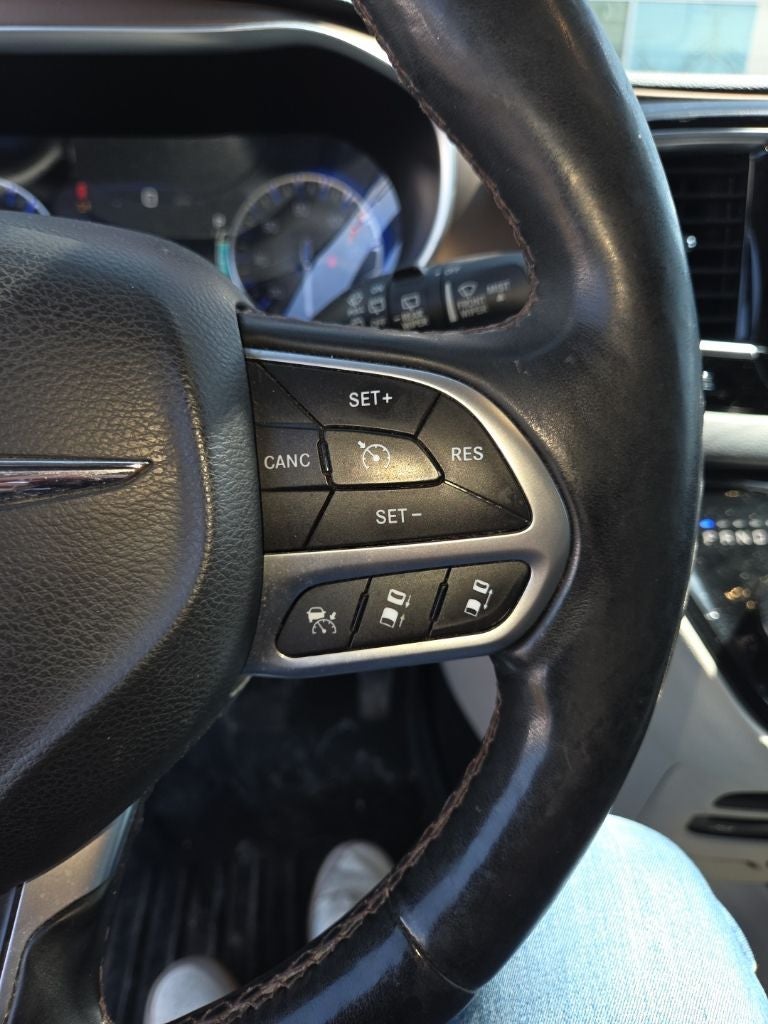 2017 Chrysler Pacifica Touring L Plus