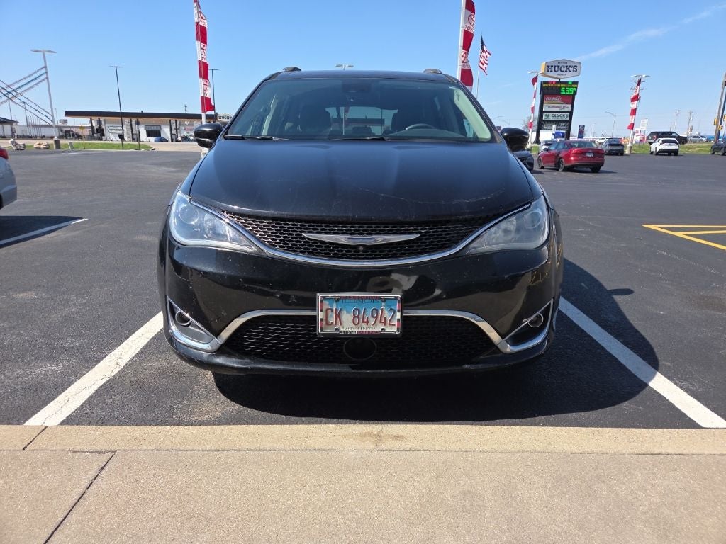 2017 Chrysler Pacifica Touring L Plus