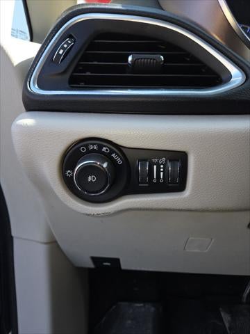 2017 Chrysler Pacifica Touring L Plus