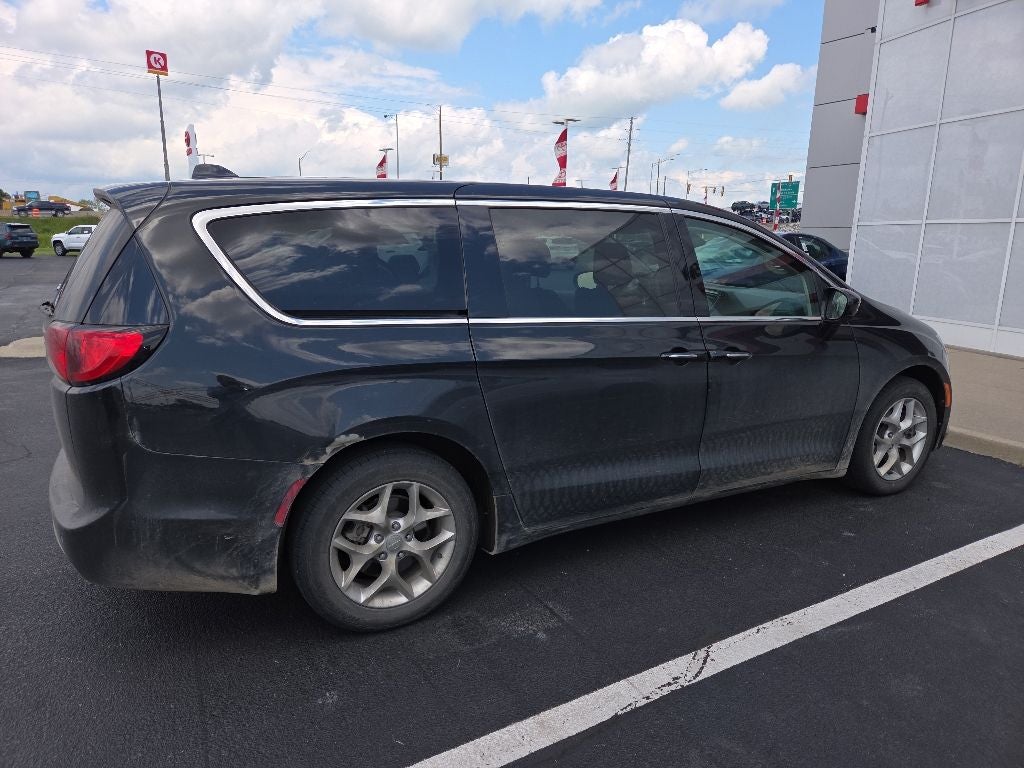 2019 Chrysler Pacifica Touring Plus