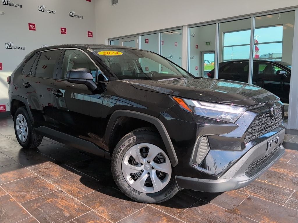 2024 Toyota RAV4 LE