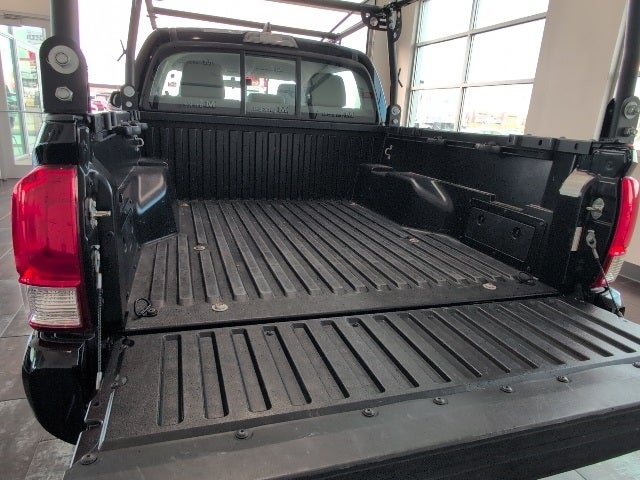 2016 Toyota Tacoma SR