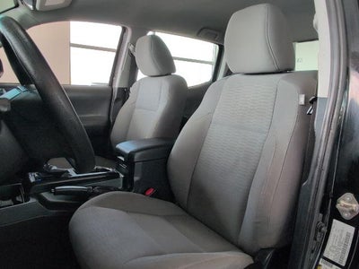 2016 Toyota Tacoma SR