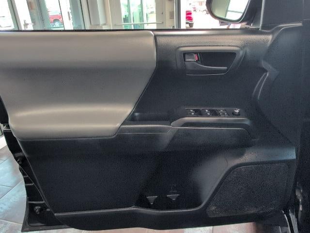 2016 Toyota Tacoma SR