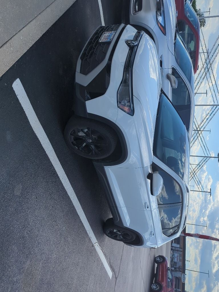 2025 Volkswagen Taos 1.5T SE