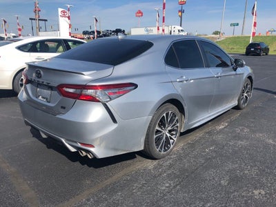 2018 Toyota Camry SE