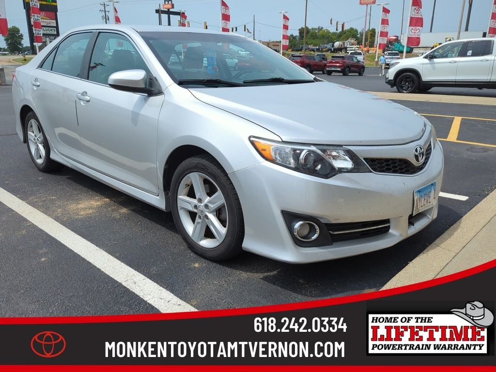 2014 Toyota Camry SE