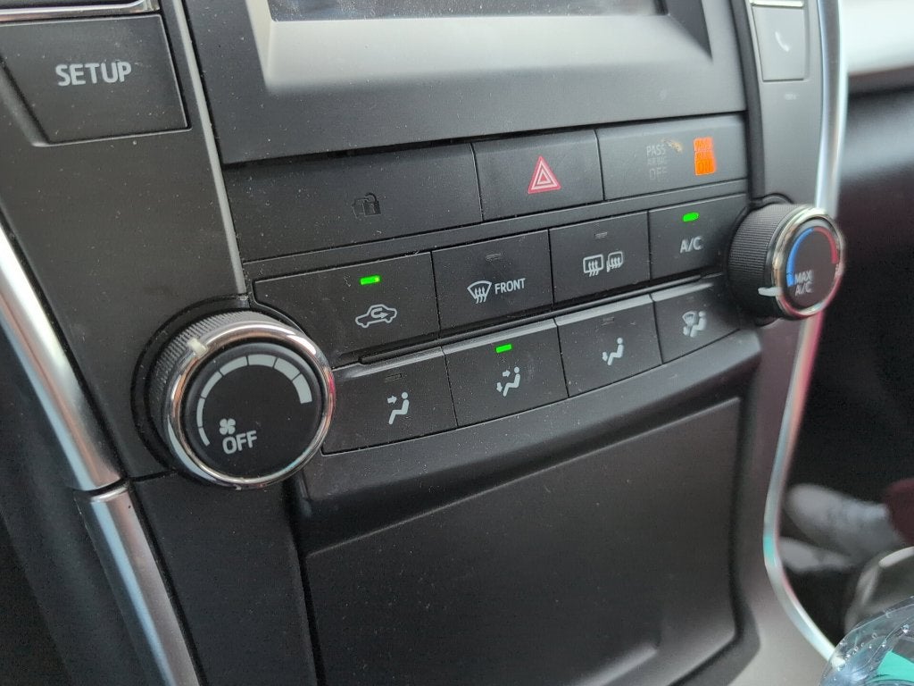 2016 Toyota Camry SE