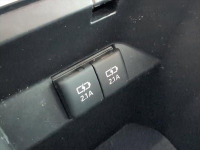 2020 Toyota Camry Hybrid SE
