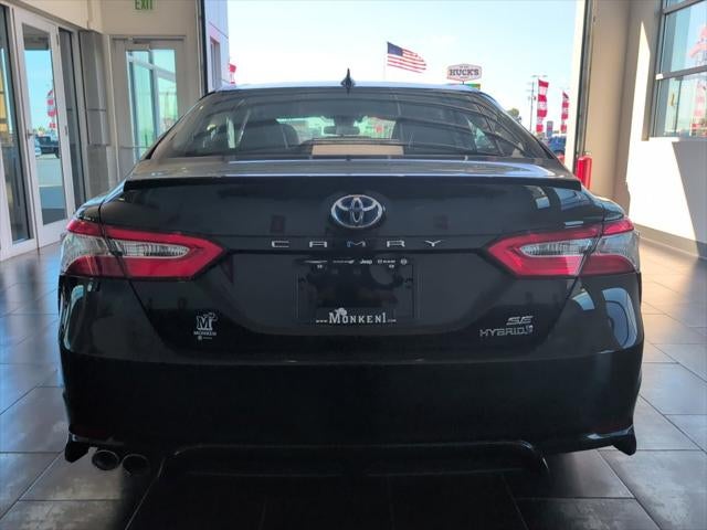 2020 Toyota Camry Hybrid SE