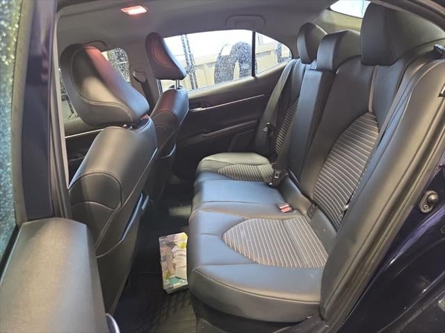 2022 Toyota Camry Hybrid SE