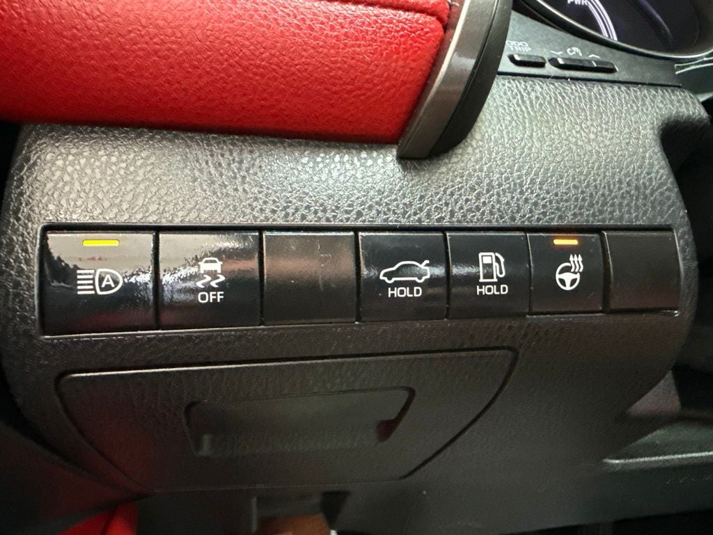 2022 Toyota Camry Hybrid XSE