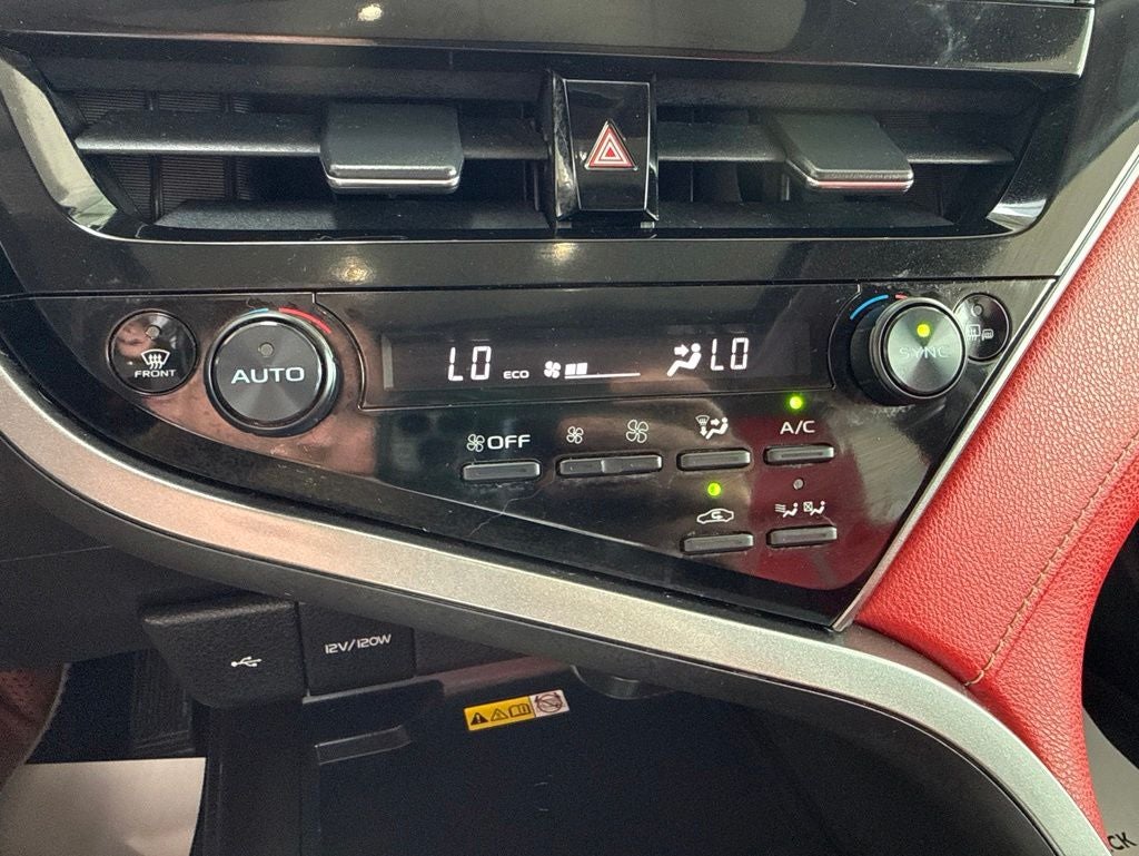 2022 Toyota Camry Hybrid XSE