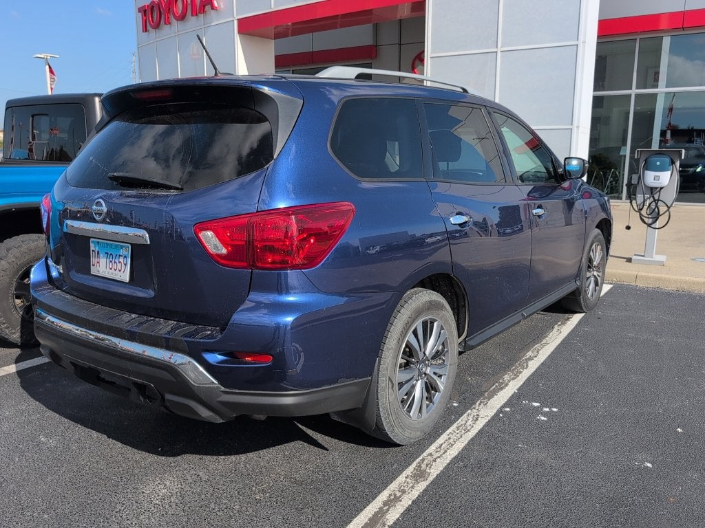 2018 Nissan Pathfinder S