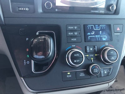 2019 Toyota Sienna XLE