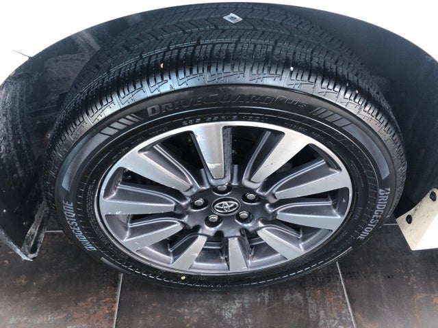 2019 Toyota Sienna XLE