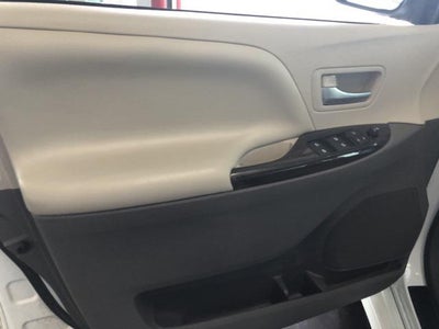 2019 Toyota Sienna XLE