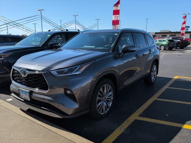 2021 Toyota Highlander Hybrid Platinum