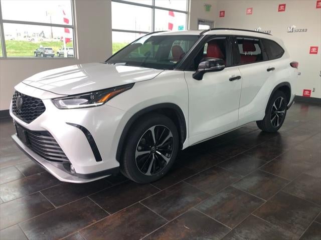 2022 Toyota Highlander XSE