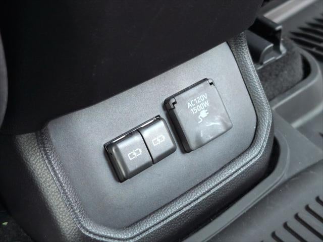 2025 Toyota Highlander Hybrid Limited 25th Edition