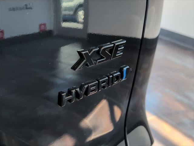 2024 Toyota Corolla Cross Hybrid XSE