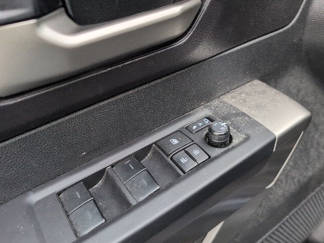 2023 Toyota Sequoia SR5