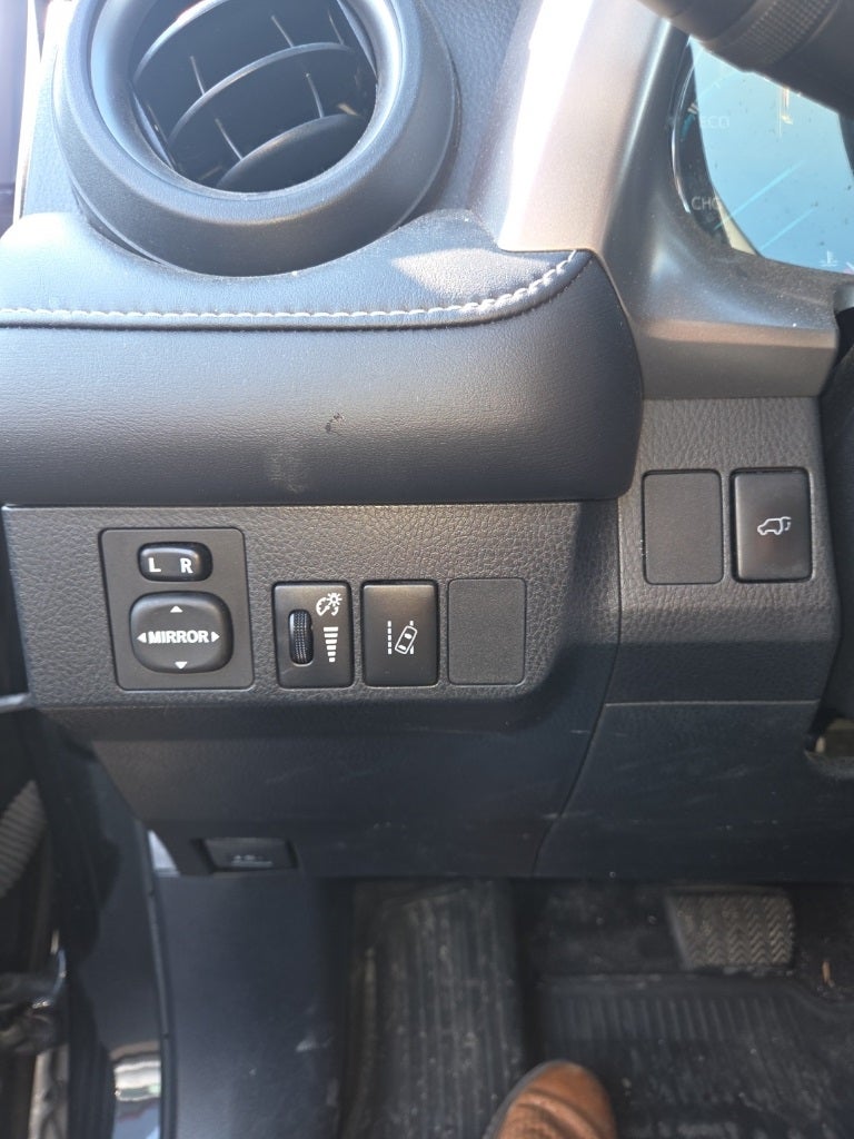 2017 Toyota RAV4 Hybrid Limited