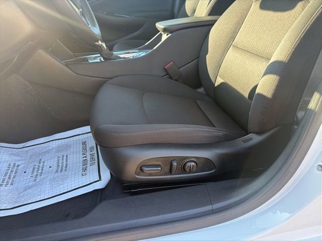 2025 Chevrolet Malibu LT