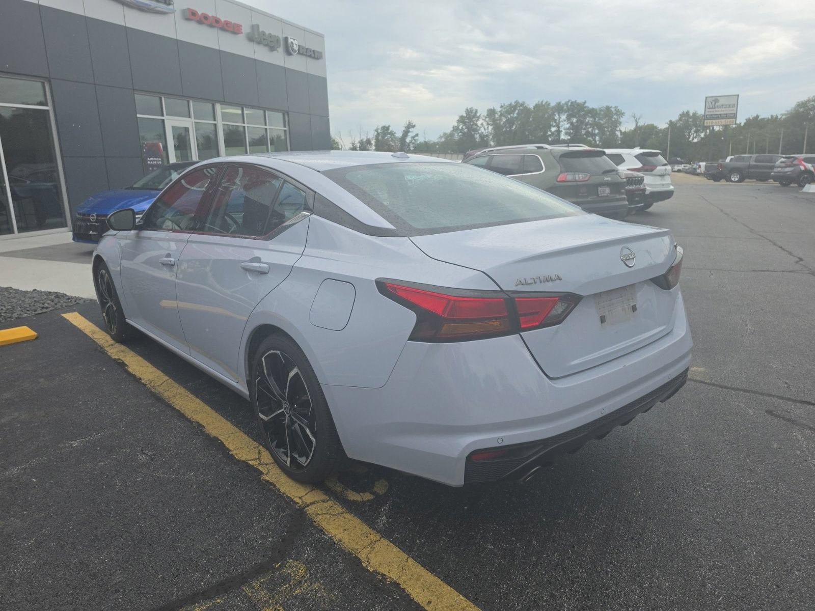 2024 Nissan Altima 2.5 SR