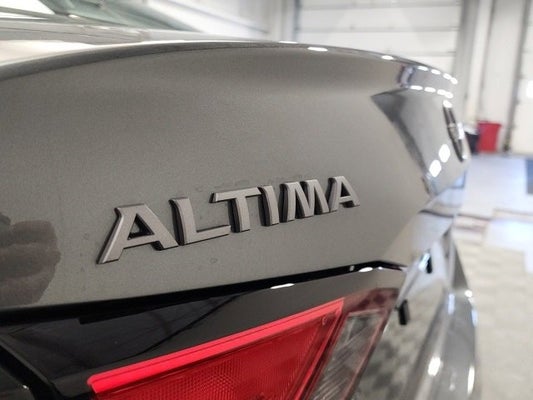 2024 Nissan Altima 2.5 SR in Centralia, IL - Monken Nissan