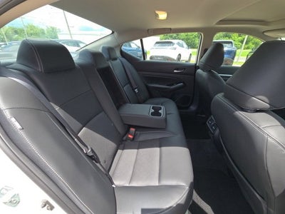 2025 Nissan Altima SL