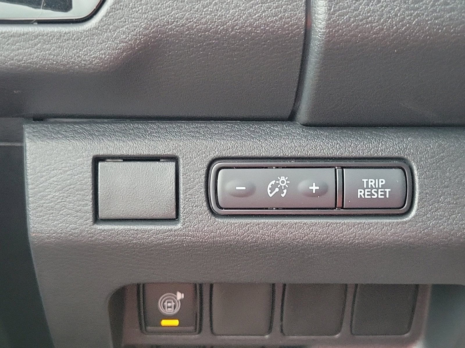 2027 Nissan Frontier Crew Cab SV Long Bed