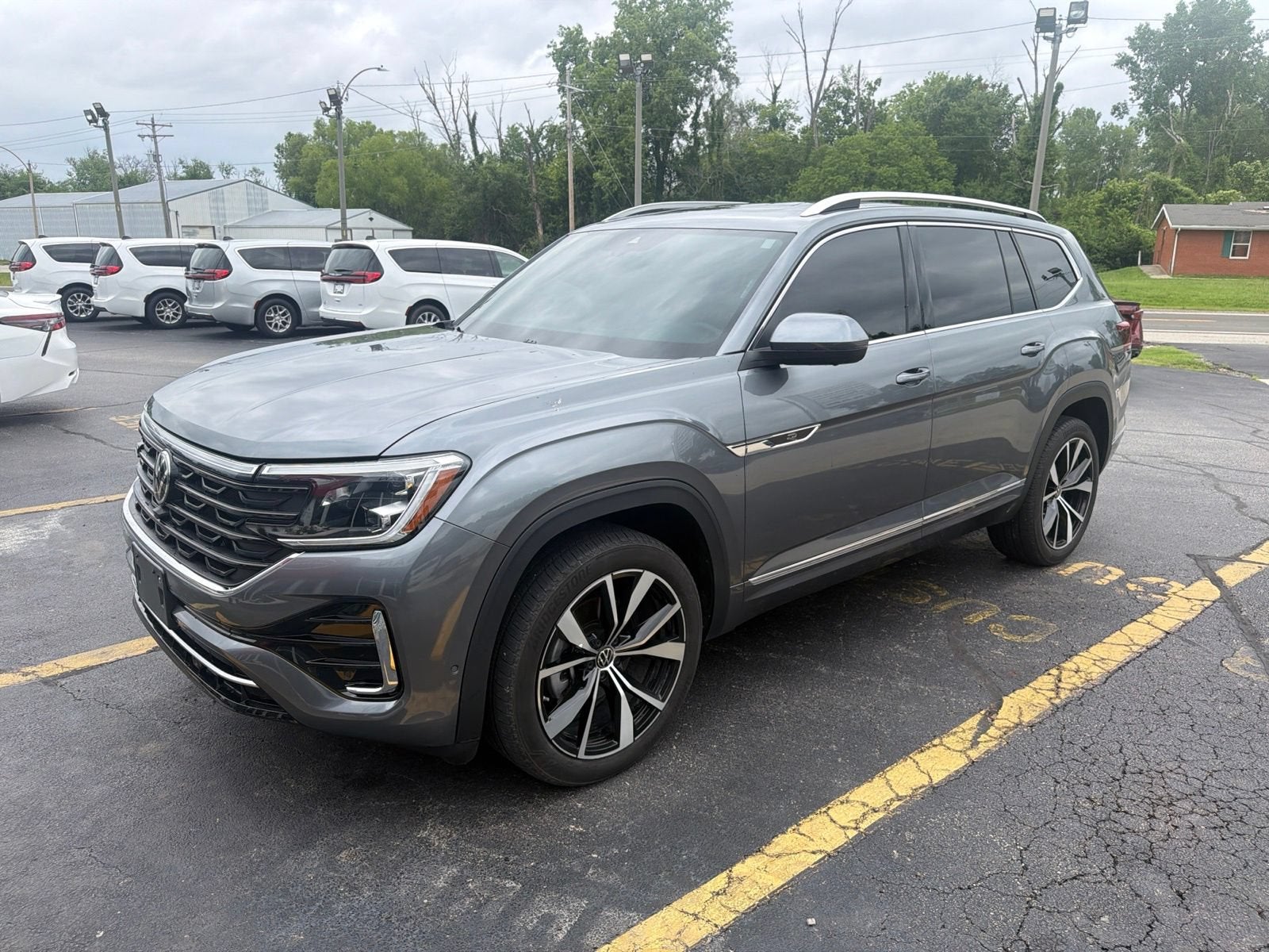 2024 Volkswagen Atlas 2.0T SEL Premium R-Line
