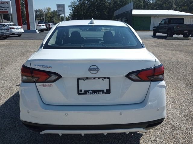 2025 Nissan Versa SV