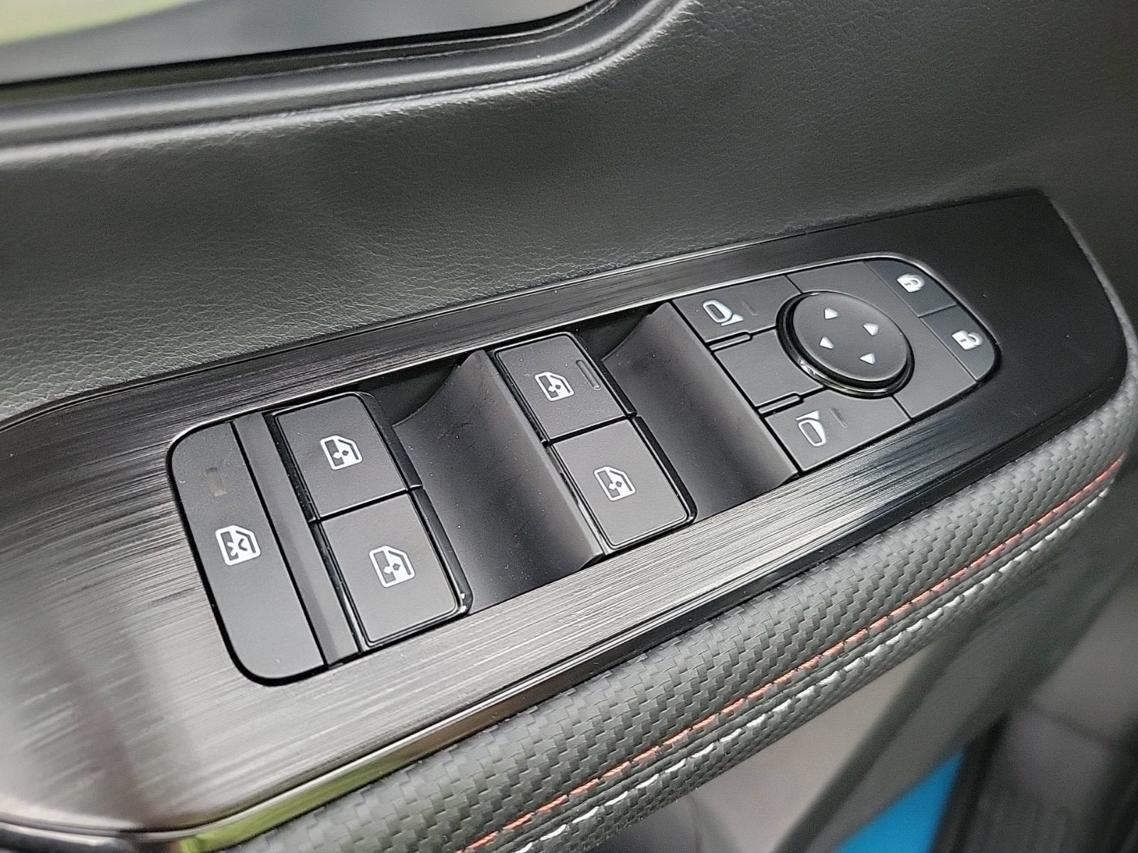 2027 Nissan Kicks SR