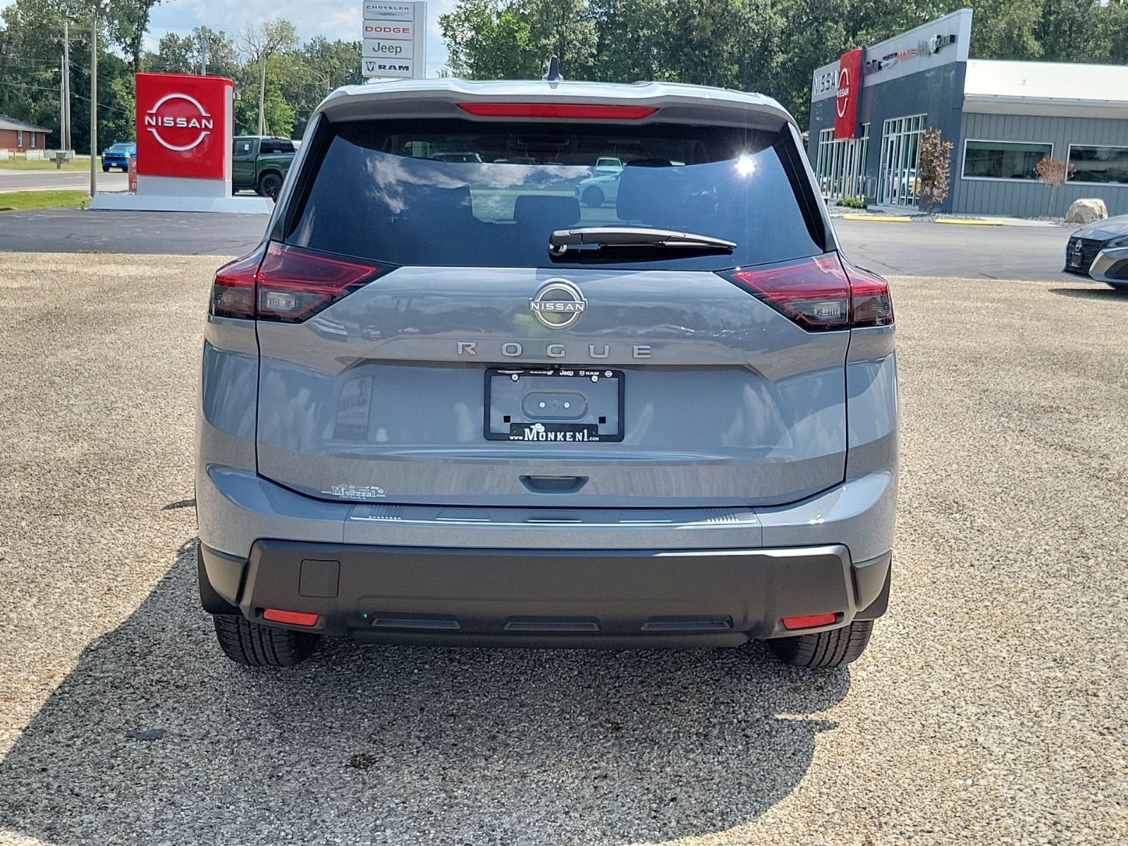2026 Nissan Rogue SV