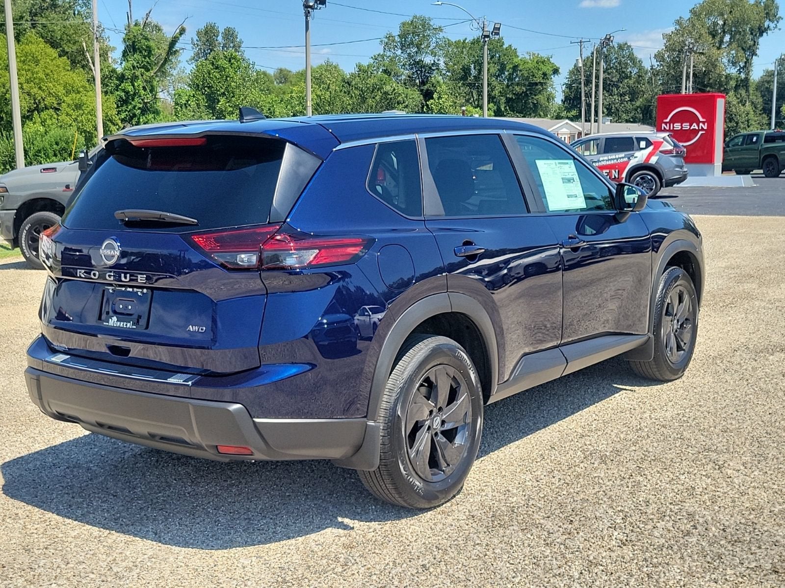 2026 Nissan Rogue SV