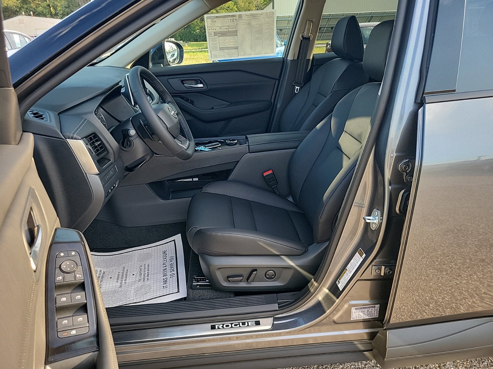 2026 Nissan Rogue Dark Armor™