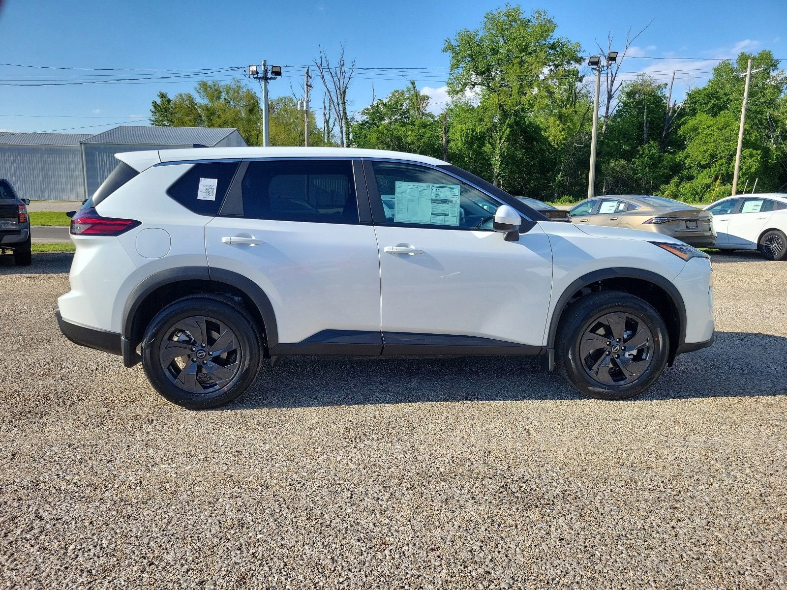 2026 Nissan Rogue SV