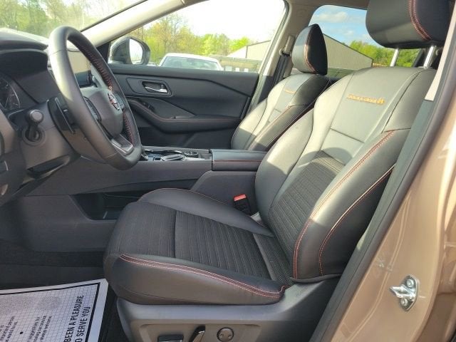 2025 Nissan Rogue Rock Creek®