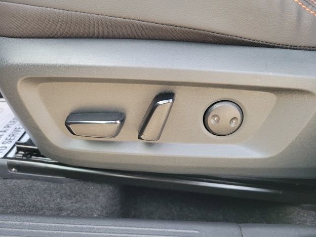 2025 Nissan Rogue Rock Creek®