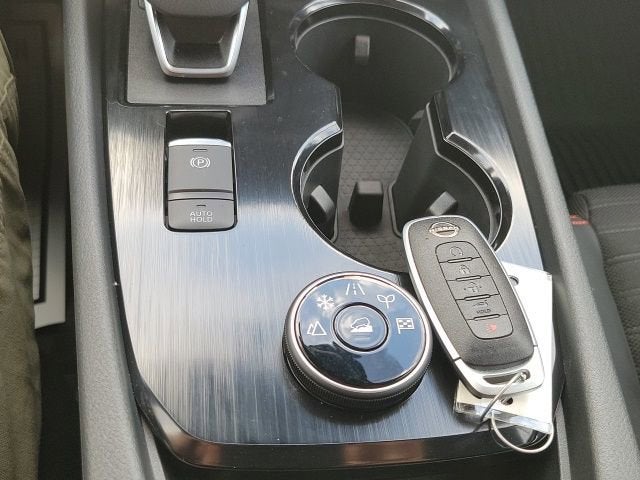 2025 Nissan Rogue Rock Creek®