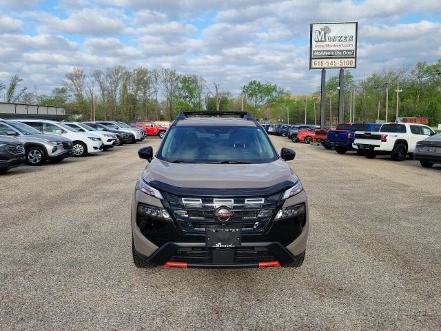 2025 Nissan Rogue Rock Creek®